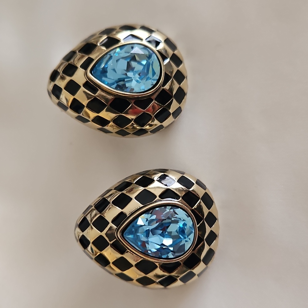 Heidi Daus Earrings.